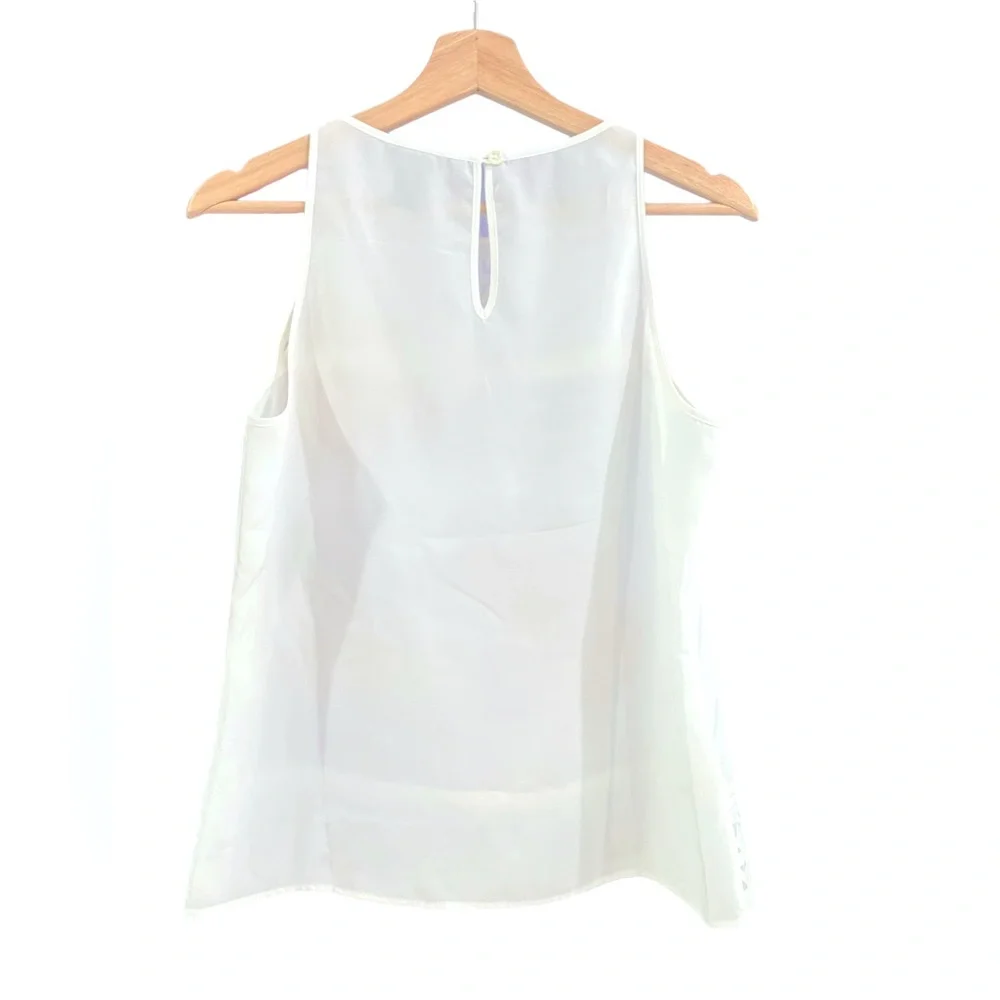 Ann Taylor white sleeveless blouse - Size 4 - Picture 4 of 5